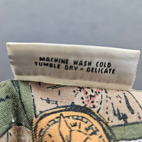 RARE Vintage Adventurer Gear Allover print Short Blouse/Women's Shirt/BeigeSMALL - Picture 8 of 8